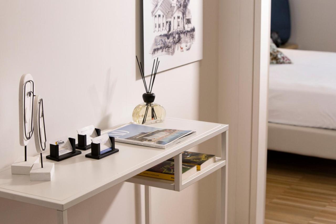 Vivaldo Suite Piazza Dei Martiri - Guest House ナポリ エクステリア 写真