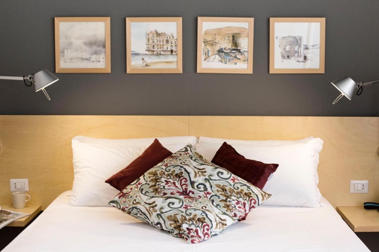 Vivaldo Suite Piazza Dei Martiri - Guest House ナポリ エクステリア 写真